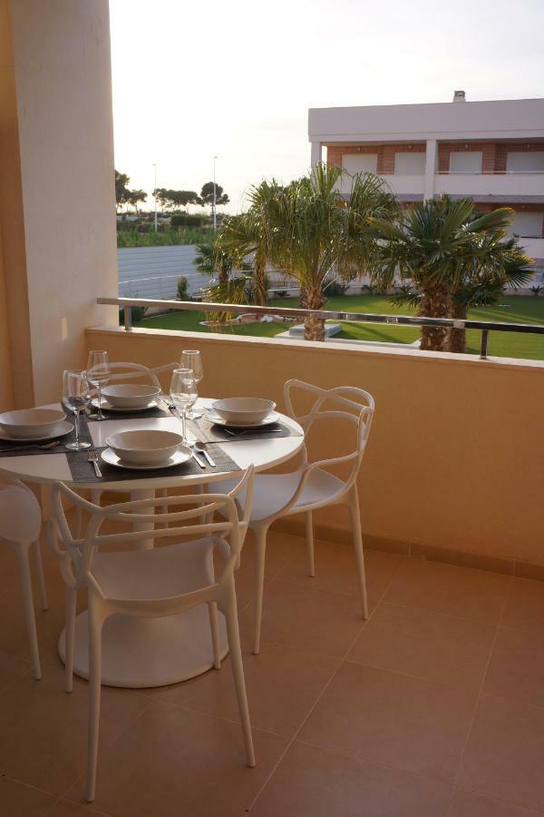 Апартаменты Bahia Playa Port Mari Puerto Marino Экстерьер фото